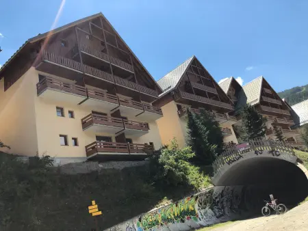 3 pièces 6 pers avec parking, balcon, exposé ouest - Photo 11