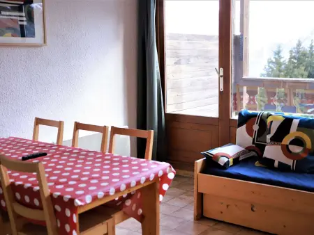 Studio cabine rénové, grand balcon, 6 couchages, 300m des pistes d'Auris en Oisans - Photo 2