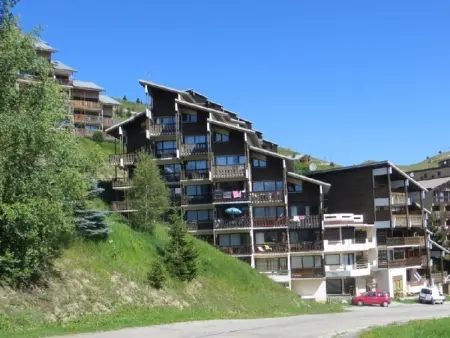 Studio cabine rénové, grand balcon, 6 couchages, 300m des pistes d'Auris en Oisans - Photo 10