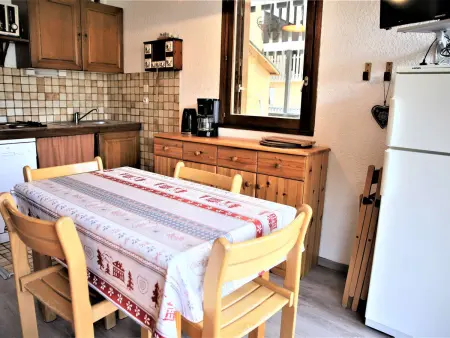 Appartement lumineux 2 pièces cabine, balcon, au pied des pistes - 4 couchages - Auris en Oisans - Photo 2