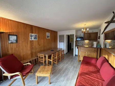 Duplex spacieux 8 pers avec parking au pied des pistes à Auris en Oisans - Photo 1