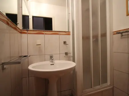 Duplex spacieux 8 pers avec parking au pied des pistes à Auris en Oisans - Photo 8