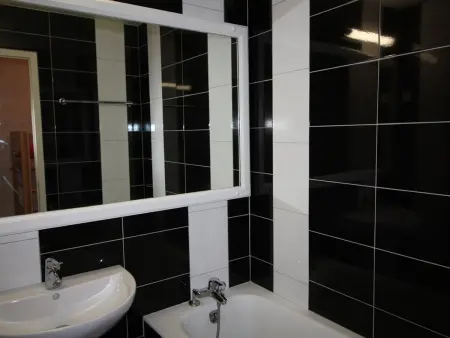 Appartement spacieux 2P cabine, pieds des pistes, proche commerces auris - Photo 7