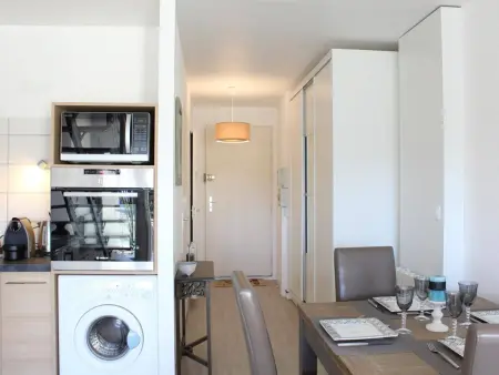 Appartement avec mezzanine, piscine et parking - proche plage et clubs sportifs à La Baule - Photo 10