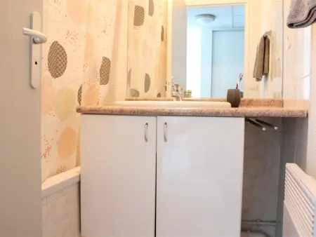 Appartement cosy 2 pièces avec parking à La Rochelle - Photo 8