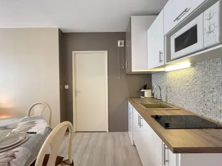 Studio confort à La Rochelle avec balcon et parking, proche plage - Photo 7