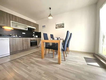 Agréable T2 à 1,5km du centre, proche plage, balcon, parking privé, ascenseur, 4 couchages - Photo 1