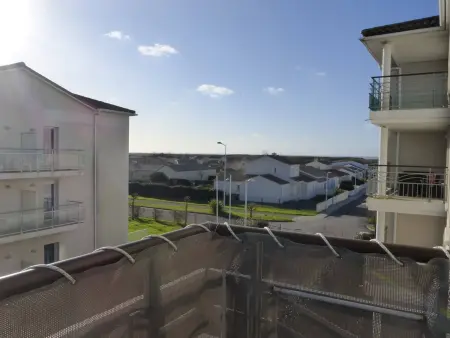 Agréable T2 à 1,5km du centre, proche plage, balcon, parking privé, ascenseur, 4 couchages - Photo 11