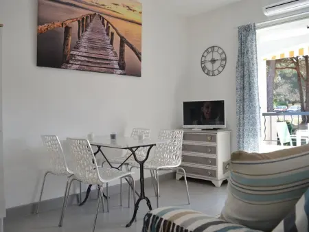 Confortable Appartement 4 Couchages Proche Plage à Sainte-Maxime - Photo 1