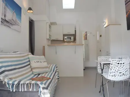Confortable Appartement 4 Couchages Proche Plage à Sainte-Maxime - Photo 2