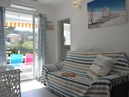 Confortable Appartement 4 Couchages Proche Plage à Sainte-Maxime - Photo 4