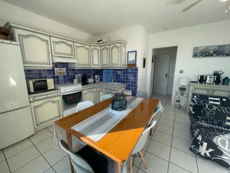 Saint-Cyprien : Appart 2 pièces, 5 couchages, balcon, parking, proche plage - Photo 2