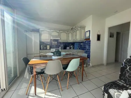 Saint-Cyprien : Appart 2 pièces, 5 couchages, balcon, parking, proche plage - Photo 4