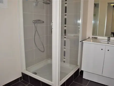 Appartement 3* avec ascenseur, balcon et parking privé à Trégastel - Photo 6