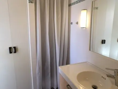 Appartement climatisé pour 6 à Port Leucate, proche plage, parking privé, tout équipé, refait à neuf - Photo 6