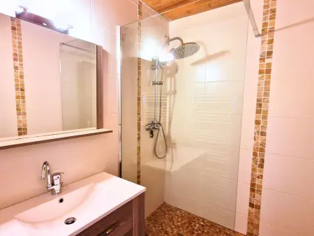 Grand appartement pour 12 pers. avec balcon sud, WIFI, parking et proche pistes – St Michel de Chaillol - Photo 9