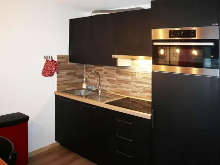 Duplex 10 pers. avec piscine, jacuzzi, balcon et ascenseur aux Orres 1800 - Photo 4