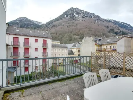 Appartement T2 à Cauterets avec Terrasse, Local à Ski, et Proche Télécabine - Photo 9