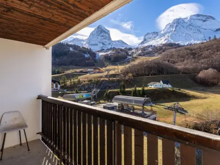 Studio 6 pers. avec balcon et accès direct aux pistes à Eaux-Bonnes - Photo 8