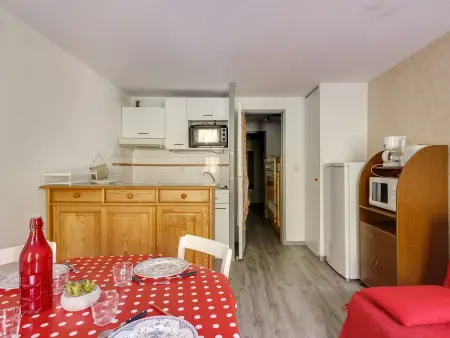Studio cabine 6 pers, idéal montagne, ascenseur, ski, parking, animaux admis - Photo 8
