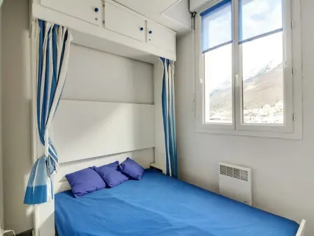 Appartement cosy pour 4 personnes avec ascenseur, à 350m des pistes au centre de Cauterets - Photo 3