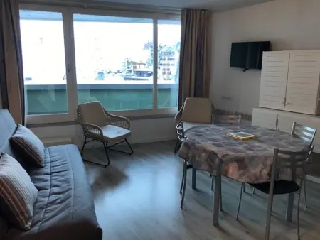 Appartement 6 pers., 1 ch. avec balcon. 100m des pistes! - Photo 3