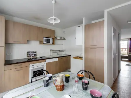 Appartement confort 8 pers, 2 chambres, terrasse, buanderie, près des pistes - Photo 4