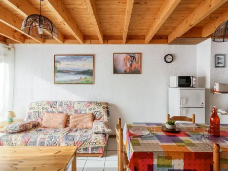 Appartement T3 6 pers avec jardinet, BBQ, proche thermes, parking privé, 3 stations de ski à proximité - Photo 2