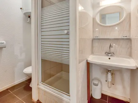 Studio confortable, idéal pour 4 pers, situé au pied des pistes à Gourette - Photo 3
