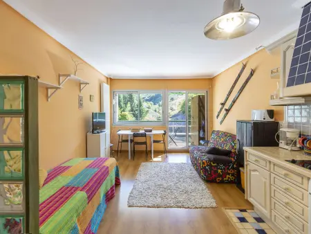 Studio cabine 4 pers. au pied des pistes, vue montagne - Photo 3