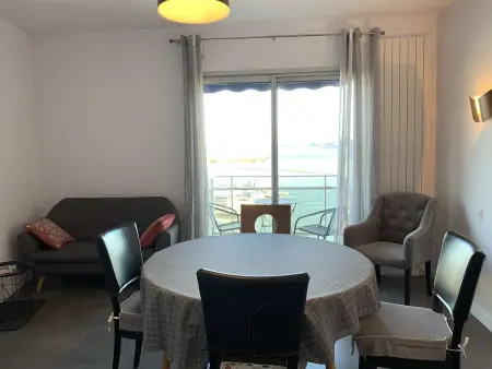 Appartement refait à neuf avec vue mer, WIFI et balcon à Perros-Guirec - Photo 3