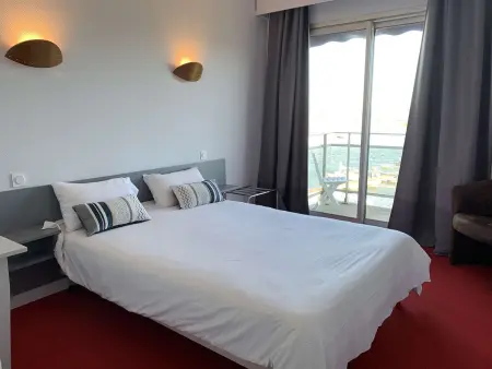 Appartement refait à neuf avec vue mer, WIFI et balcon à Perros-Guirec - Photo 4