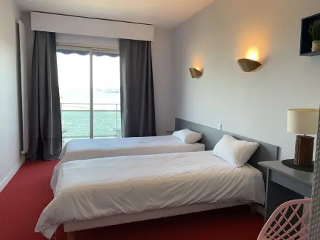 Appartement refait à neuf avec vue mer, WIFI et balcon à Perros-Guirec - Photo 5