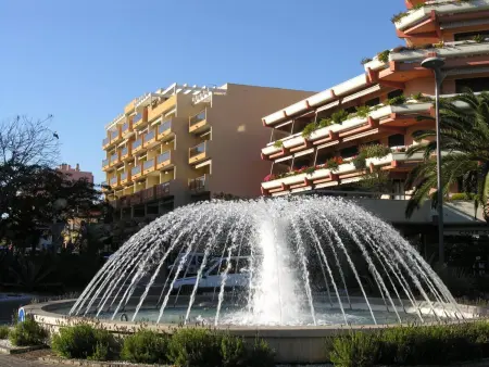Studio climatisé avec terrasse et parking près de la plage - Photo 1