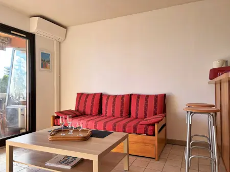 Studio climatisé avec terrasse et parking près de la plage - Photo 4