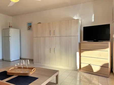Studio climatisé avec terrasse et parking près de la plage - Photo 7