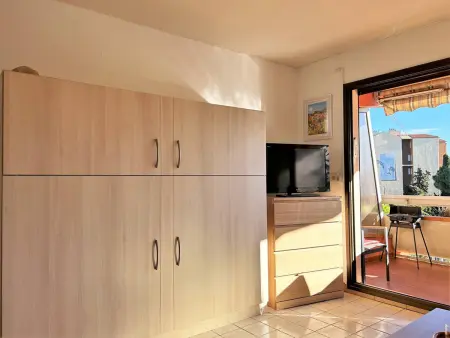 Studio climatisé avec terrasse et parking près de la plage - Photo 9