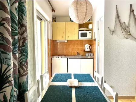 Studio cabine avec terrasse, 4 couchages, parking privé - Marseillan - Photo 3