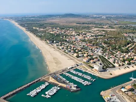 Studio cabine avec terrasse, 4 couchages, parking privé - Marseillan - Photo 9