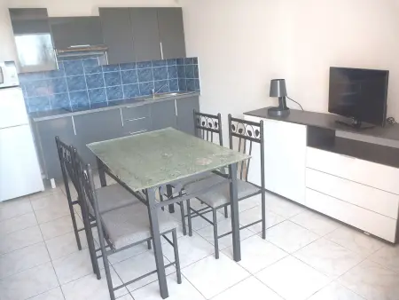 Appartement lumineux avec clim, terrasse et parking à Marseillan - Photo 1