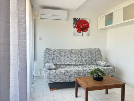 Appartement en bord de mer avec piscine, terrasse et parking privé - Photo 3