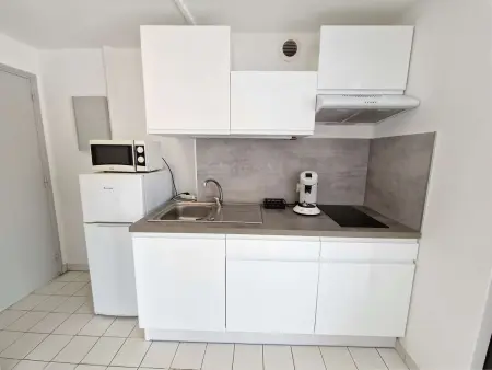 Appartement en bord de mer avec piscine, terrasse et parking privé - Photo 5