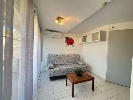 Appartement en bord de mer avec piscine, terrasse et parking privé - Photo 8