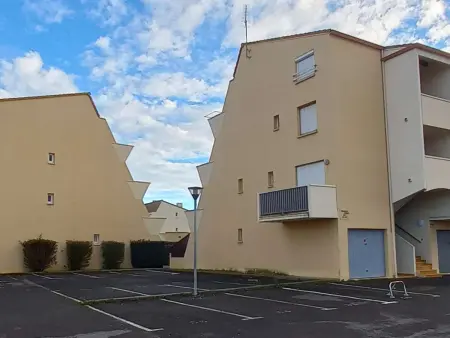 Appartement en bord de mer avec piscine, terrasse et parking privé - Photo 9