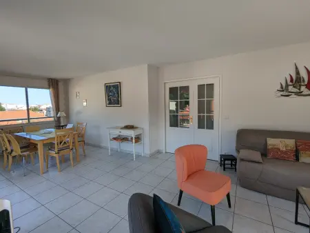 Centre Arcachon - Grand T3 Calme, Lumineux avec Terrasse et Parking, Proche Plages et Commerces - Photo 7