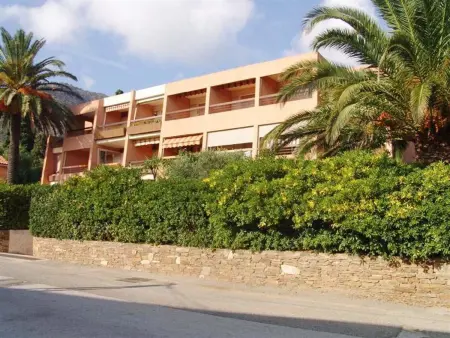 Studio coin nuit 4 pers, parking, animaux admis, proche plage - Le Lavandou - Photo 9