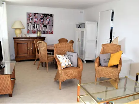 Appartement rénové 3* avec jardin et WIFI à 20m de la plage - Trégastel - Photo 1