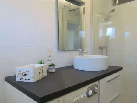 Appartement rénové 3* avec jardin et WIFI à 20m de la plage - Trégastel - Photo 9