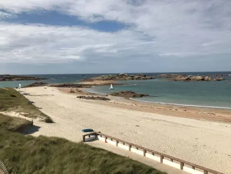Appartement rénové 3* avec jardin et WIFI à 20m de la plage - Trégastel - Photo 12