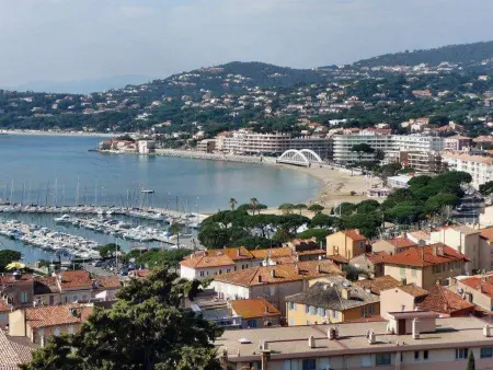 Appartement à Sainte-Maxime: 3 Pièces, Terrasse, Piscine, Clim, Proche Plage - Photo 17
